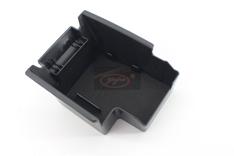 The four golf glove box cover