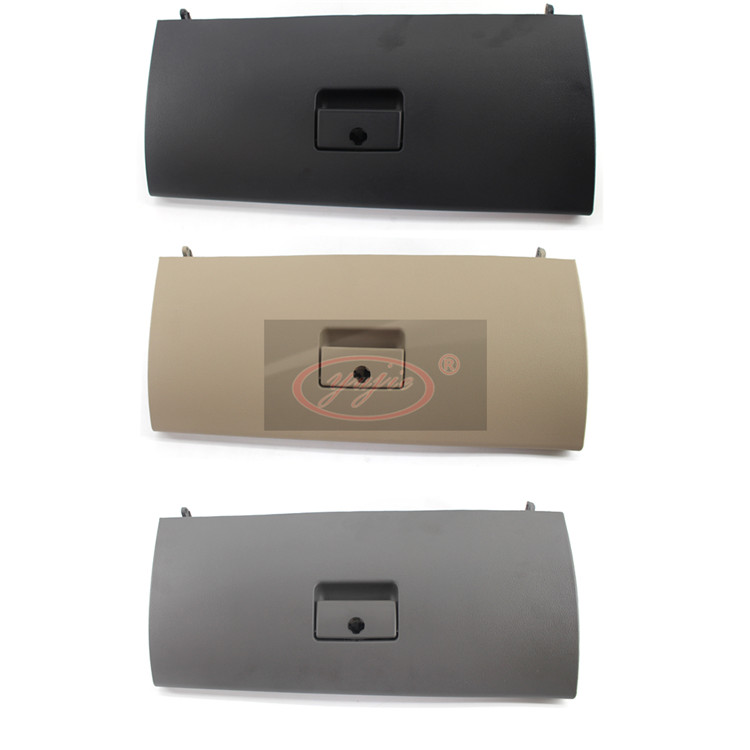 The four golf glove box cover